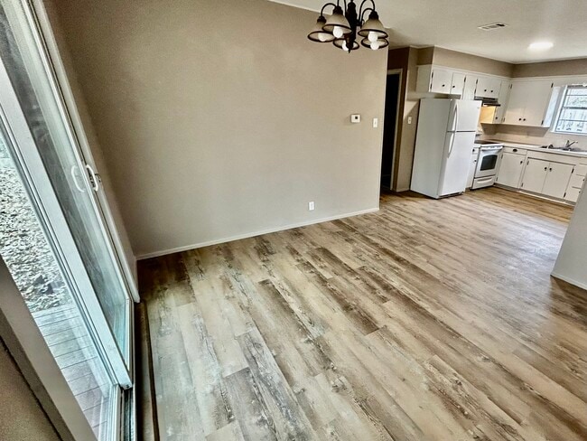 Building Photo - 2632 Ouachita Cir