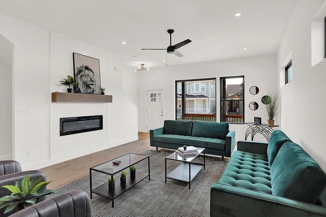 Building Photo - 738 Terrace Ave