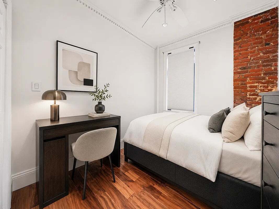 Foto del edificio - 102 Christopher St