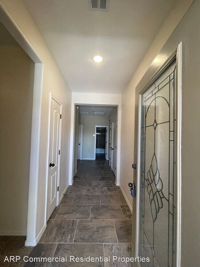 Foto del edificio - 3 br, 2 bath House - 11477 Dawn View Rd