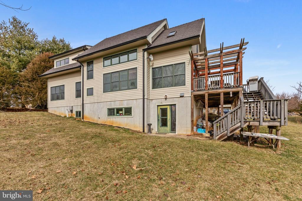 40989 Redwing Song Ln, Lovettsville, VA 20180 House Rental in