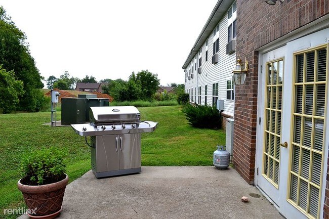 Foto del edificio - 325 Brighton Park Blvd
