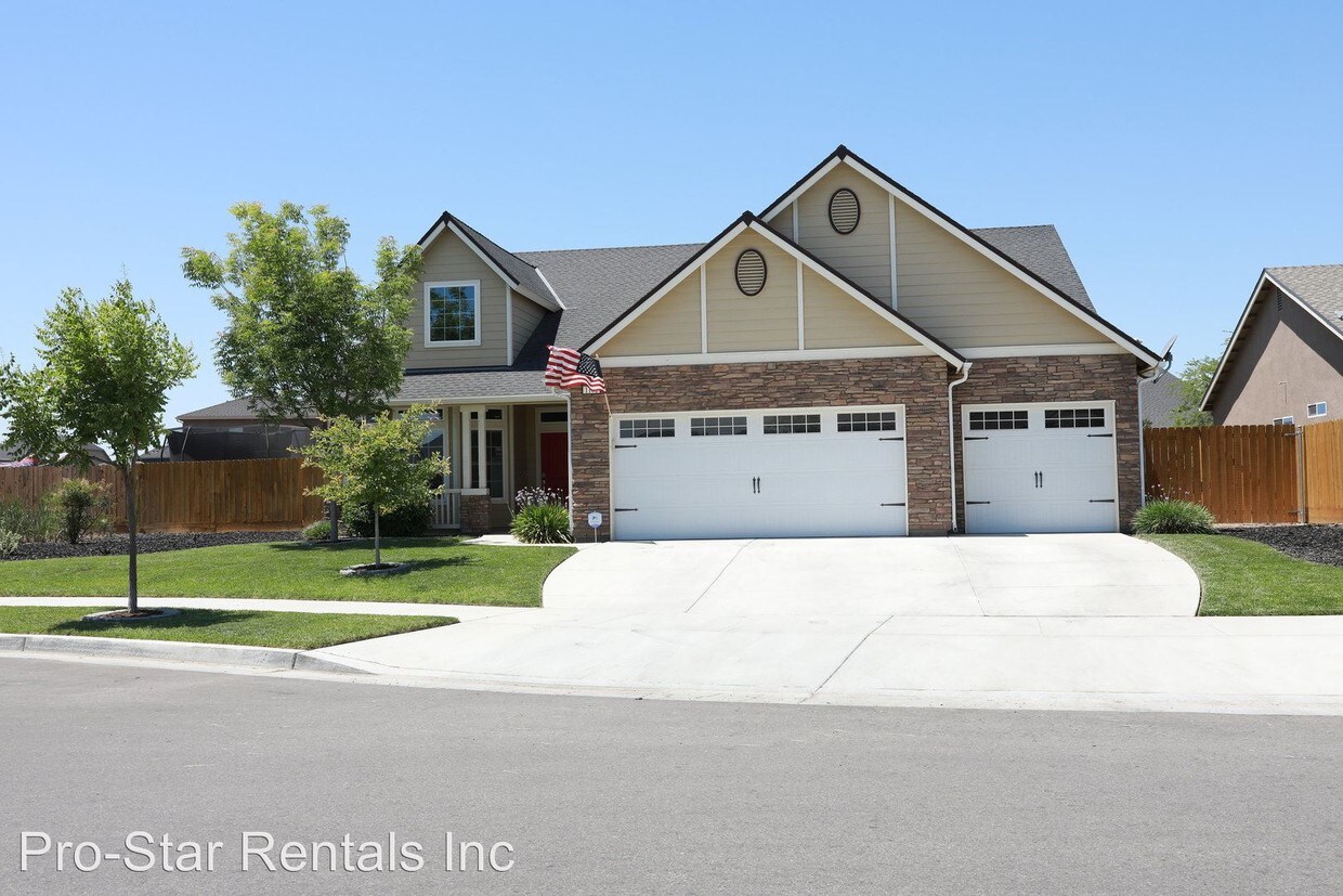 Foto principal - 4 br, 2 bath House - 1182 N Harold Pl