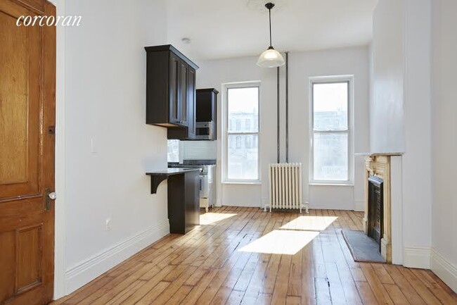 Building Photo - 580 Bergen St