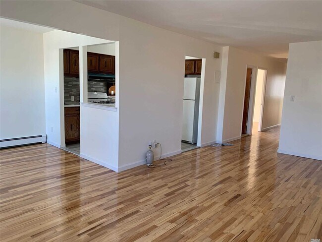 Foto del edificio - 48-16-48-92 92nd St