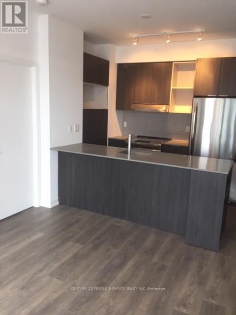 Photo du bâtiment - 2520 Eglinton Ave W