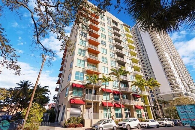 Foto del edificio - 313 NE 2nd St
