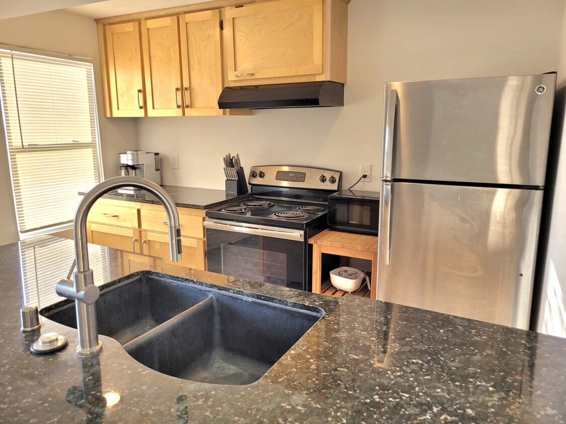 Foto principal - 2216 Grand Ave