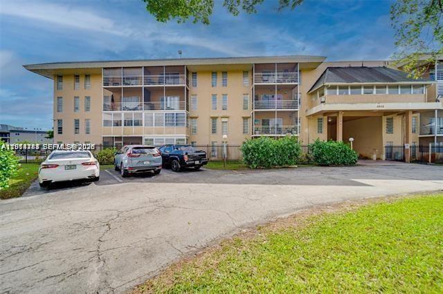 Foto del edificio - 4848 NW 24th Ct