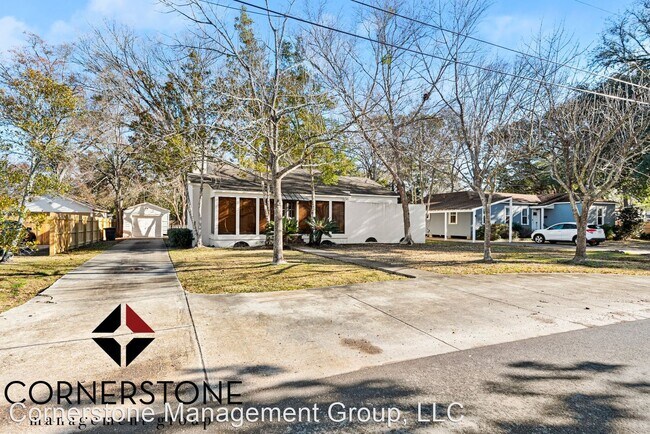 Building Photo - 3 br, 2 bath House - 4621 Sweetbriar Street