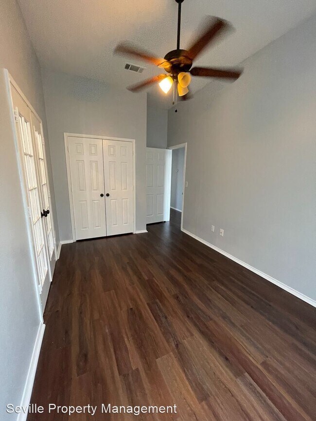Building Photo - 4 br, 2 bath House - 18006 Hillcrest Rd