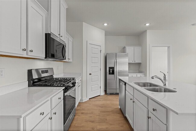 Foto del edificio - 109 Ratliff Ave