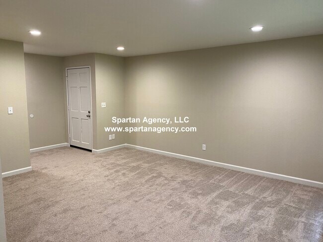 Foto del edificio - 4111 4th Street Pl SW