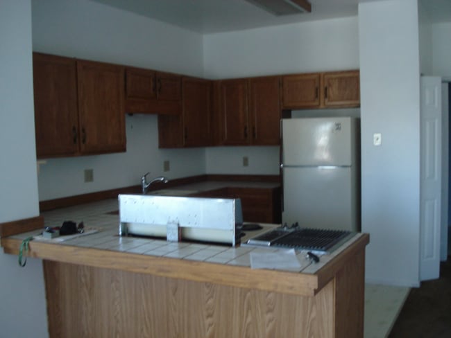 Building Photo - 744 Crown Point Dr