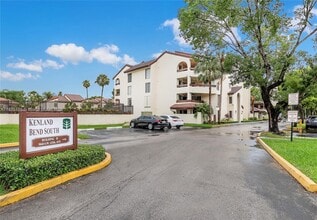 Building Photo - 9040 SW 125th Ave