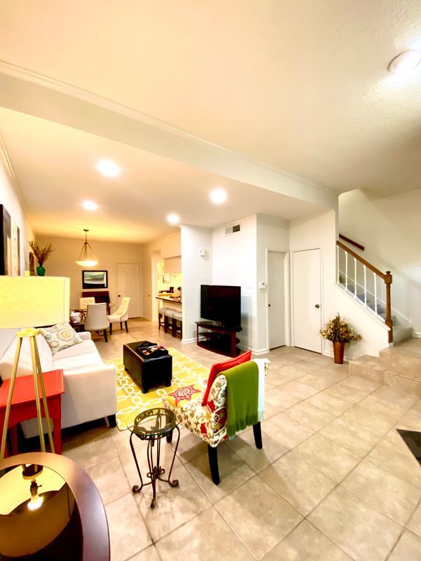 Foto del edificio - 7350 Kirby Dr