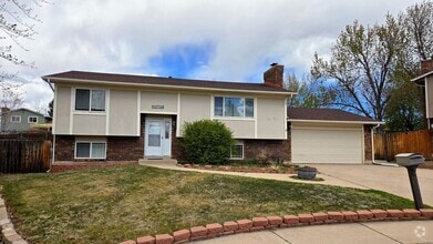 Building Photo - 2980 Roche Dr S