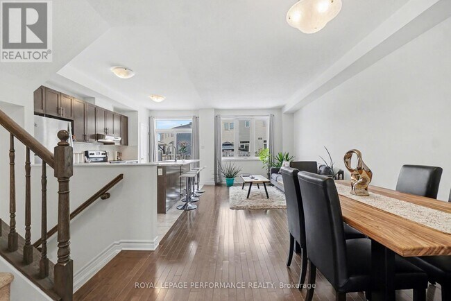 Photo du bâtiment - 664 DES AUBEPINES DRIVE