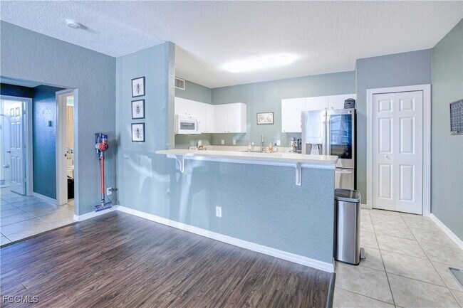 Foto del edificio - 1040 Hancock Creek S Blvd