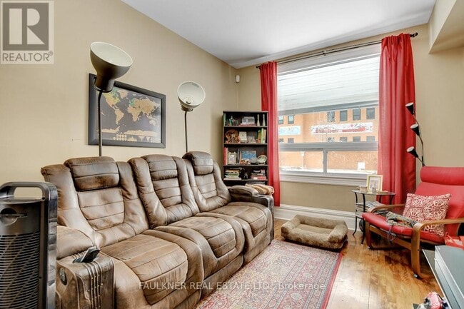 Building Photo - 37 Arlington Ave