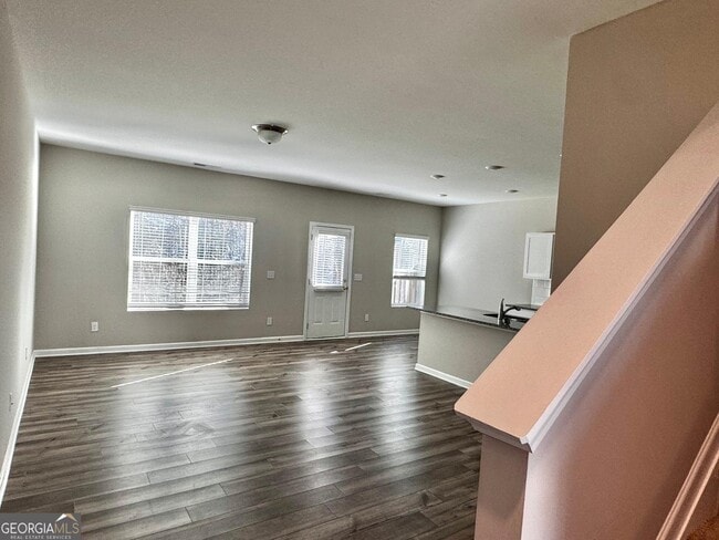 Foto del edificio - 1397 Ben Park Way