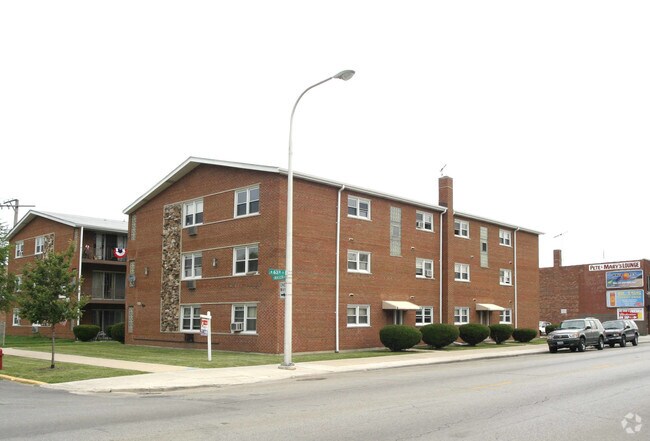 Building Photo - 6251-6255 S Mason Ave