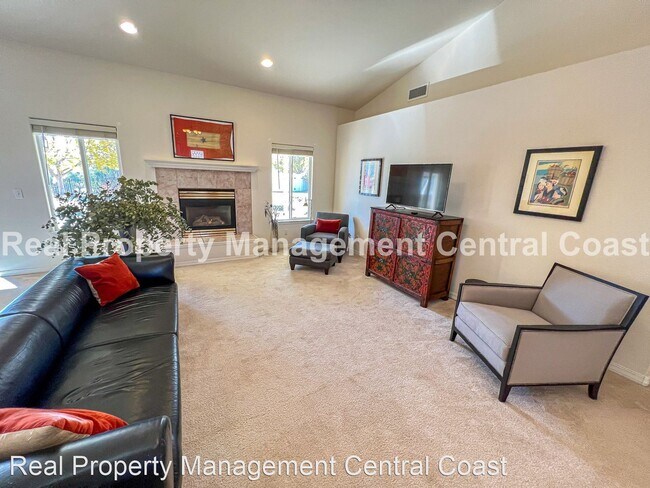 Building Photo - 4 br, 2 bath House - 5640 Silverado Place