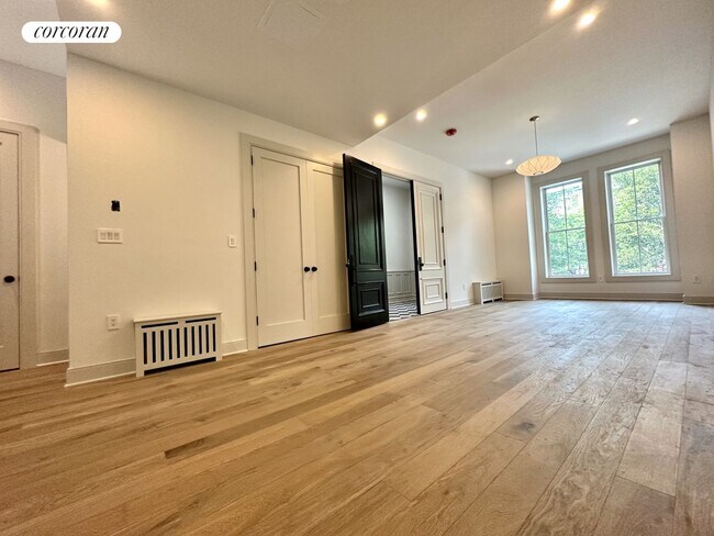 Foto del edificio - 470 Putnam Ave
