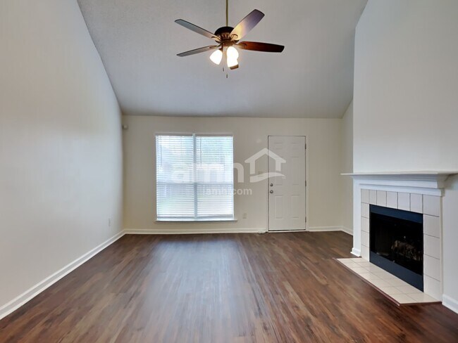 Foto del edificio - 9058 Snow Drift Ln