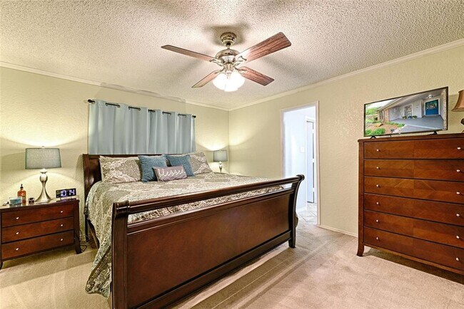 Foto del edificio - 513 Owens Dr