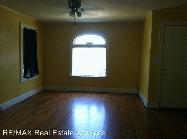 Building Photo - 2 br, 1 bath Apartment - 159 College
