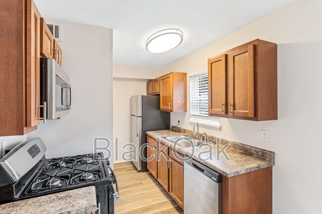 Foto del edificio - 1018 St Paul Ct