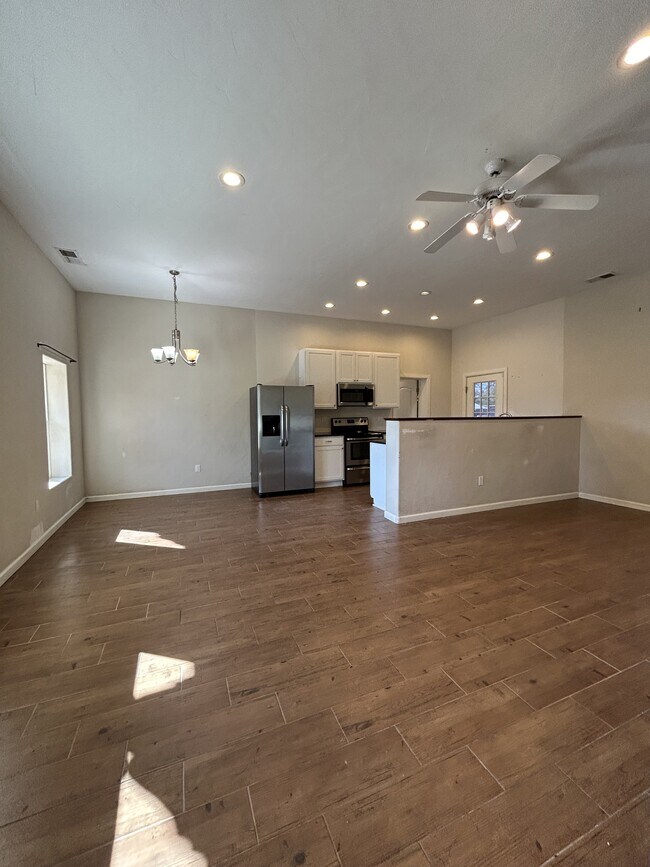 Building Photo - 2937 Washington St NE