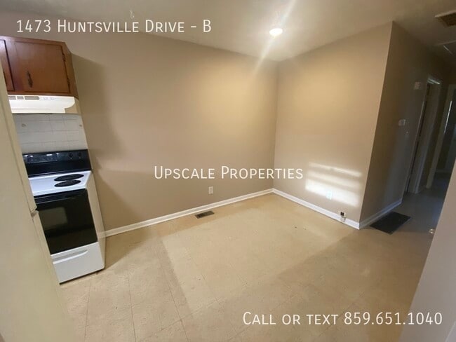 Building Photo - 1473 Huntsville Dr