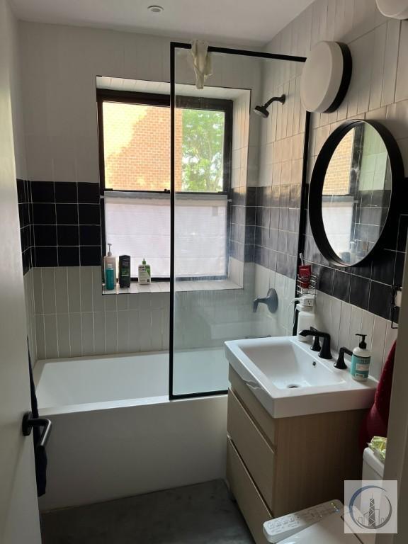 Building Photo - 1 bedroom in BROOKLYN NY 11211