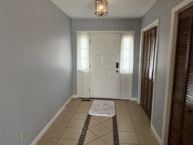 Foto del edificio - 1137 Alexander Rd