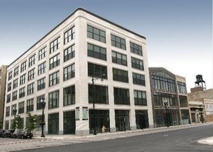 Building Photo - 2303 S Michigan Ave
