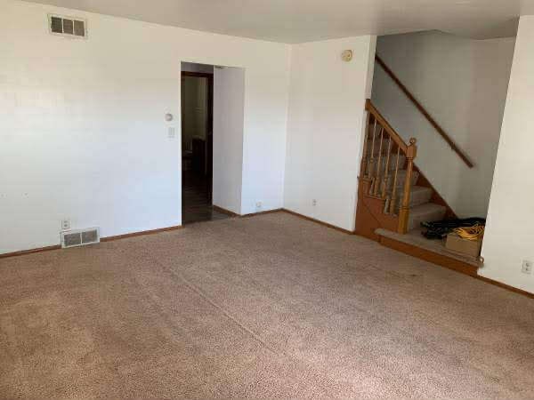 Building Photo - 10437 W Silver Spring Dr