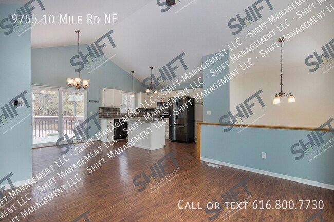 Foto del edificio - 9755 10 Mile Rd NE