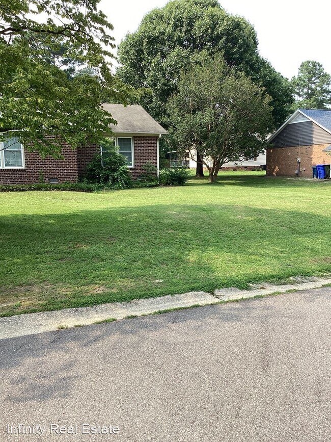Foto del edificio - 3 br, 2 bath House - 718 Brougham Road