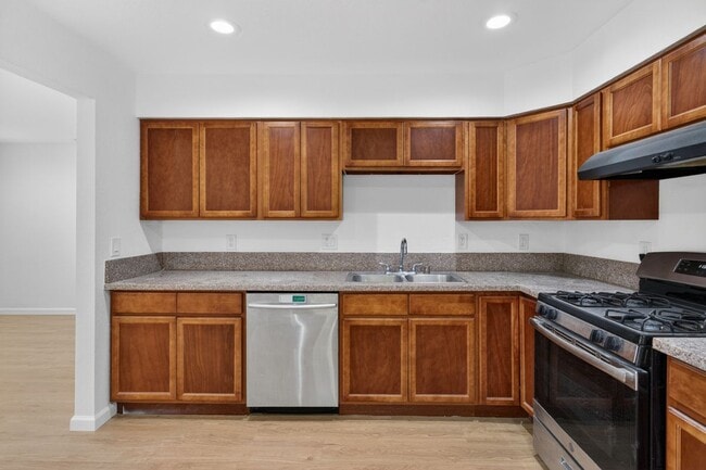 Building Photo - 3307 Belden St
