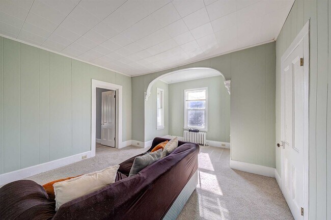 Foto del edificio - 5 Lincoln Ave