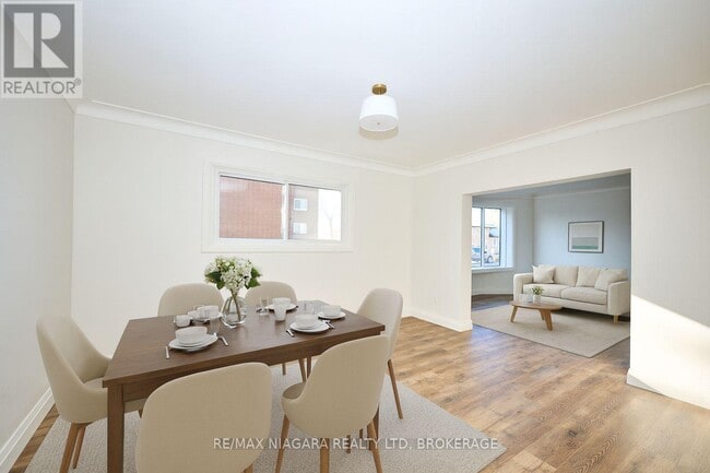 Building Photo - 141 Plymouth Rd