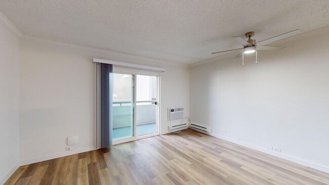 Interior Photo - Eight 80 Newport Beach