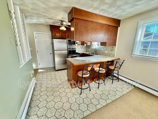 Building Photo - 22 Laurel Ln