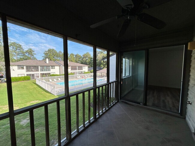 Foto del edificio - 2BR/2BA Condo close to Wrightsville Beach ...