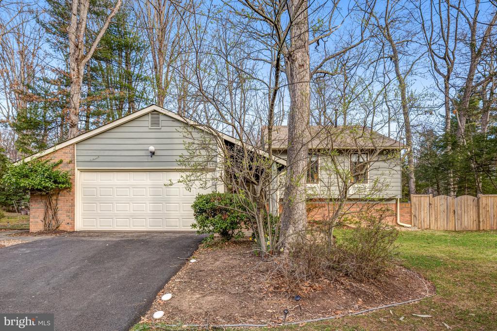 Foto principal - 11232 Handlebar Rd