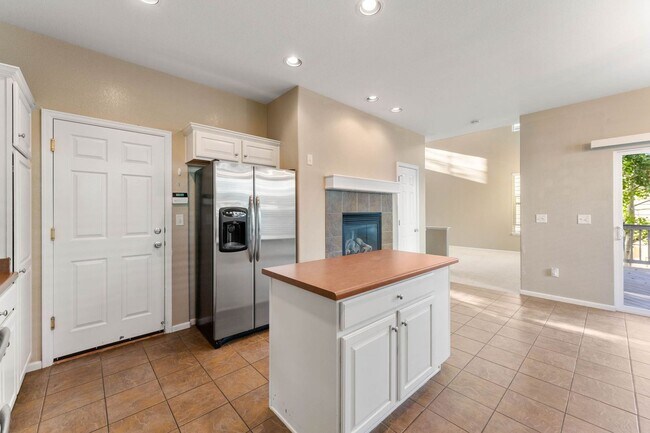 Building Photo - 10599 Atwood Cir