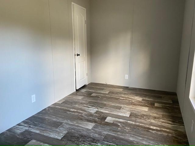 Building Photo - 9334 Eden Dr