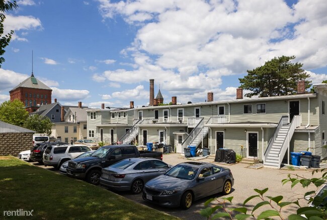 Foto del edificio - 2 br, 2 bath Townhome - 13 Brown St 09-19 #13